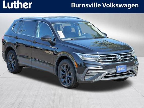 VOLKSWAGEN TIGUAN 4MOTION 2024 3VV2B7AX9RM045988 image